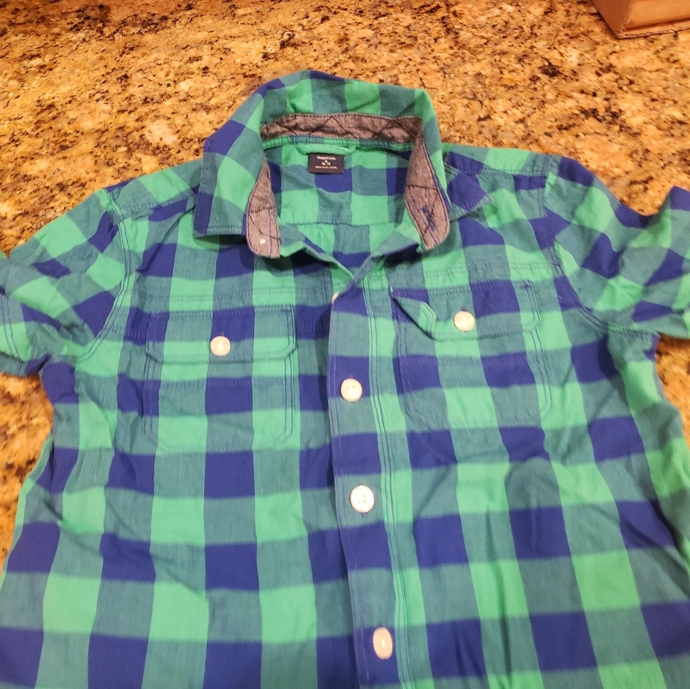 Boys size small 6-8 gap casual dress shirt